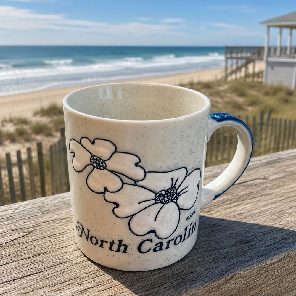 *White Dogwood* North Carolina Travel Souvenir Coffee Cup EUC